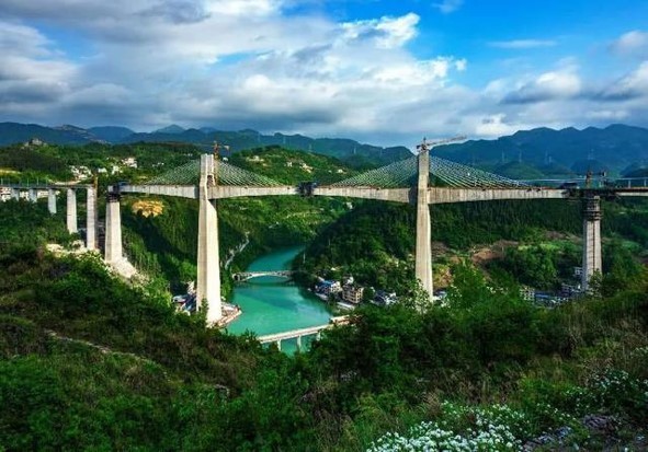 重慶阿蓬江特大橋